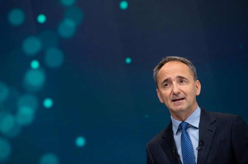 Siemens investor Deka to vote against Jim Hagemann Snabe as chairman Siemens investor Deka to vote against Jim Hagemann Snabe as chairman