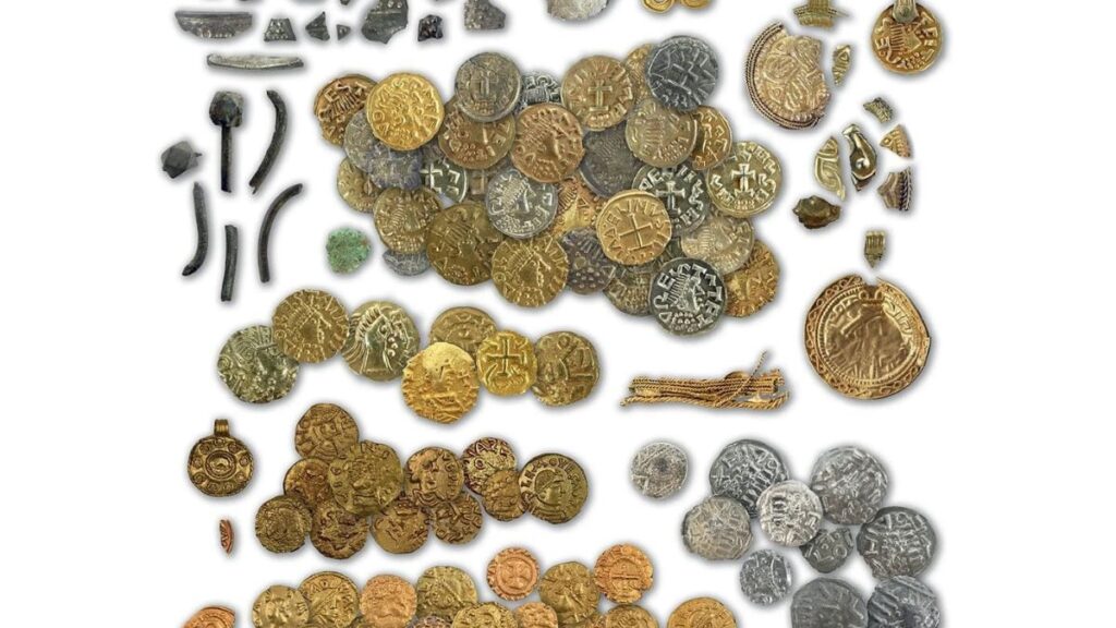 1,300-Year-Old Gold Hoard Found Near Dutch Village Hints at Pagan Rituals 1,300-Year-Old Gold Hoard Found Near Dutch Village Hints at Pagan Rituals