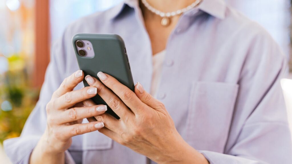 Apple’s Passwords App Had a Security Flaw That Exposed Users to Phishing Attacks for Three Months