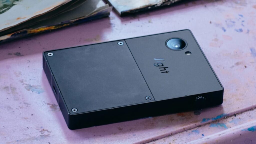 Light Phone 3 With OLED Display, 1,800mAh Battery and Minimalist Design Launched: Price, Specifications Light Phone 3 With OLED Display, 1,800mAh Battery and Minimalist Design Launched: Price, Specifications