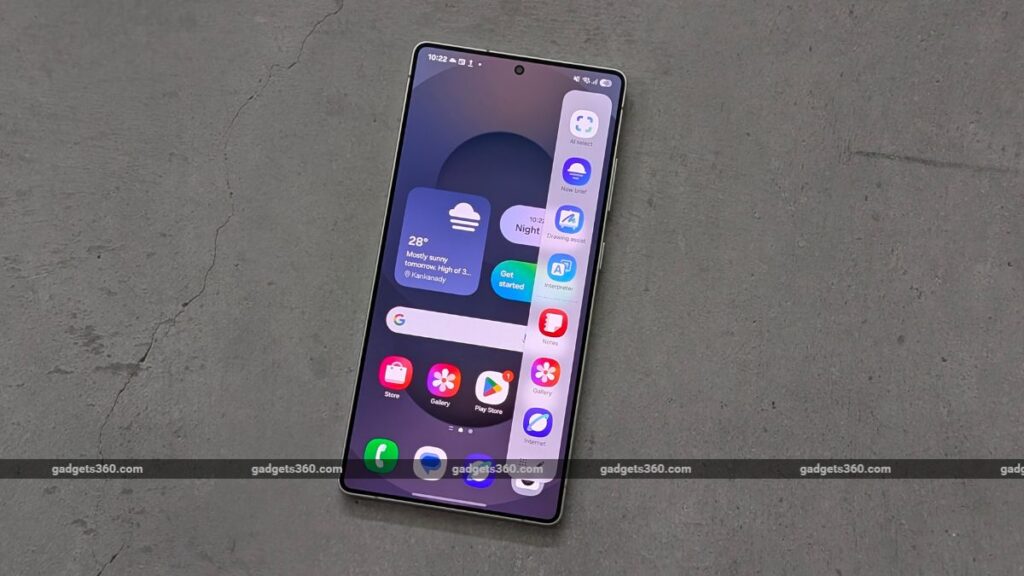 Samsung Galaxy S24 Series, Galaxy Z Fold 6 Users Report Battery Drain Issue Following One UI 7 Update
