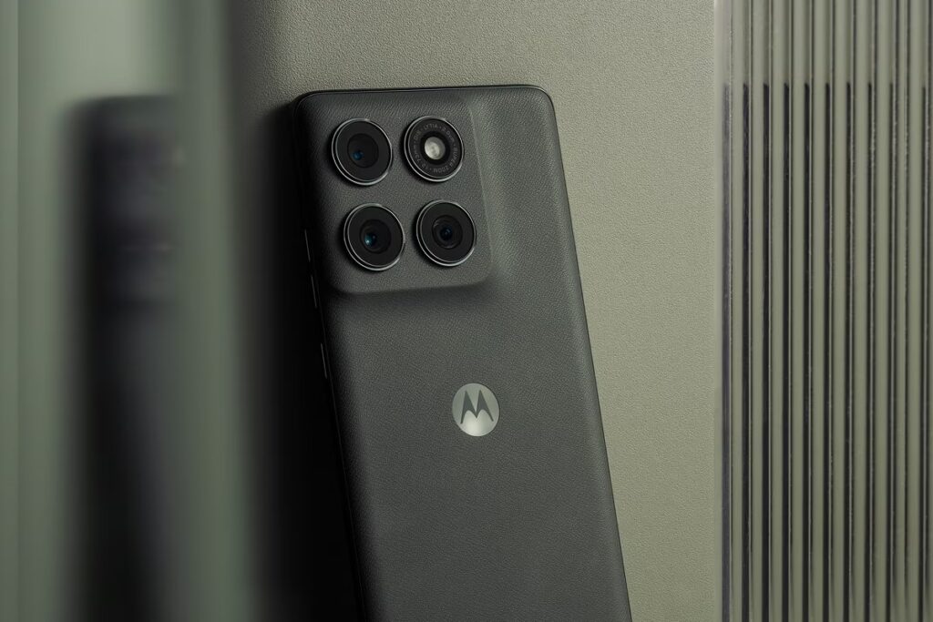 Motorola Edge 2025 With MediaTek Dimensity 7400 SoC, New AI Key Launched: Price, Specifications